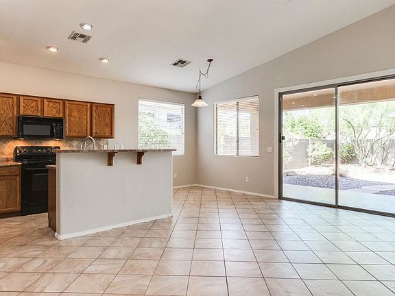 5th image of 42031 N 45th Dr