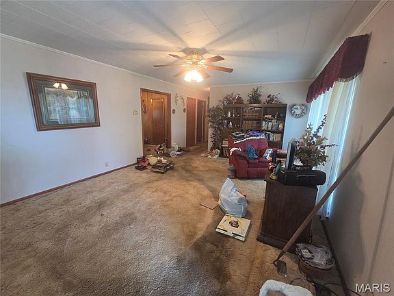 5th image of 2301 Burge St