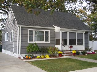 101 Cleveland Ave, Parlin, NJ 08859