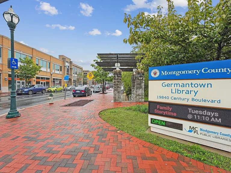 Hadley Germantown — Photo 24