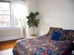 6113 Highland Pl, West New York, NJ 07093