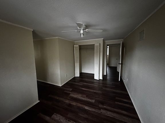4th image of 1520 W 4th Ave