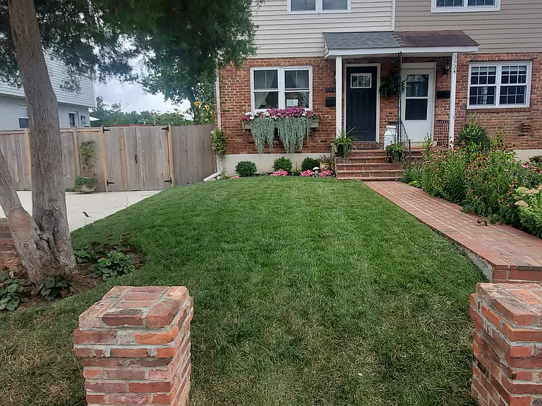 3932 Vermont Ave — Photo 1