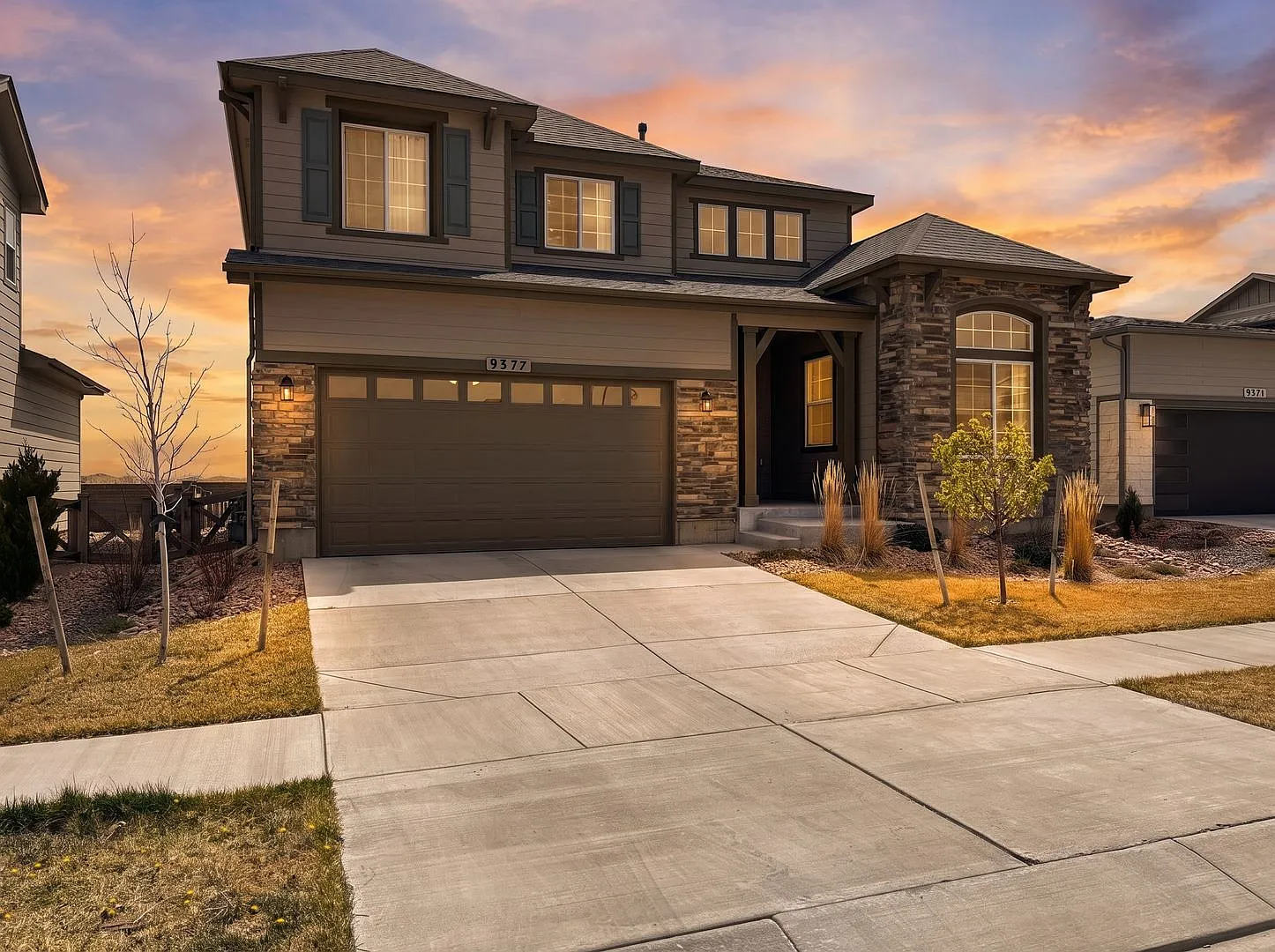Beautiful Banning Lewis Ranch 5 Bed, 4 Bath Home, 3 Car garage, Great Views and Amenities — Photo 2