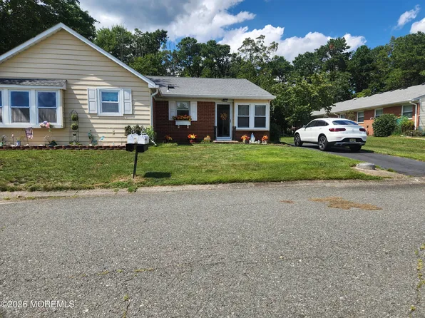 19 B Lafayette Drive, Whiting, NJ 08759