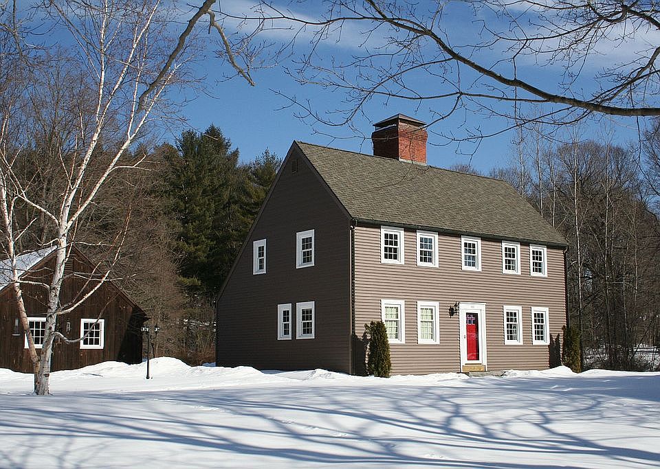 1st image of 300 N Silver Ln