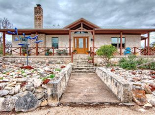 411 Sierra Rd, Kerrville, TX 78028