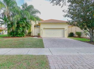 5434 Place Lake Dr, Fort Pierce, FL 34951