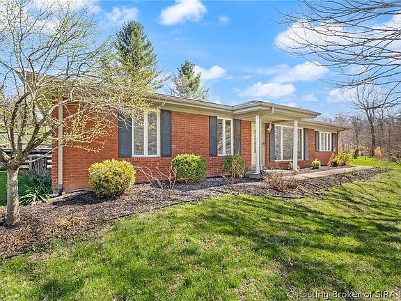2nd image of 6256 Scottsville Road