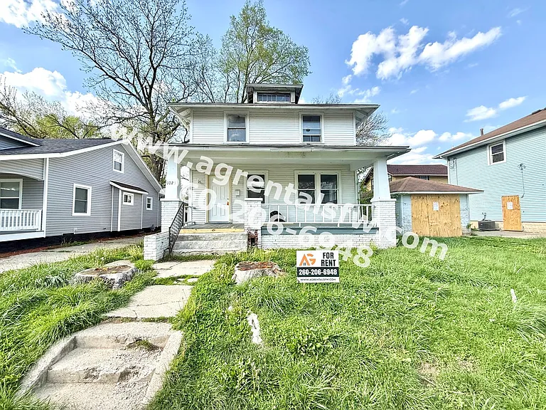1023 Hamilton Ave — Photo 1