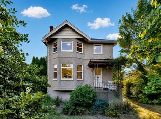 2726 Prior St, Victoria, BC V8T3Y1
