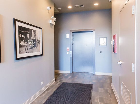 2nd image of 544 N Milwaukee Ave APT 404