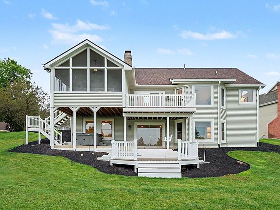 3rd image of 51754 Saddle Ridge Ln S