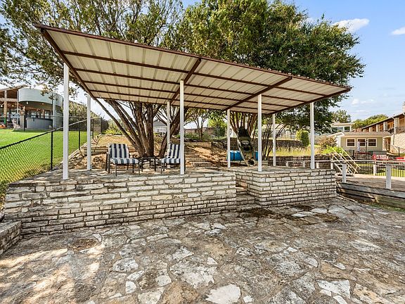 4th image of 5221 River Ridge St