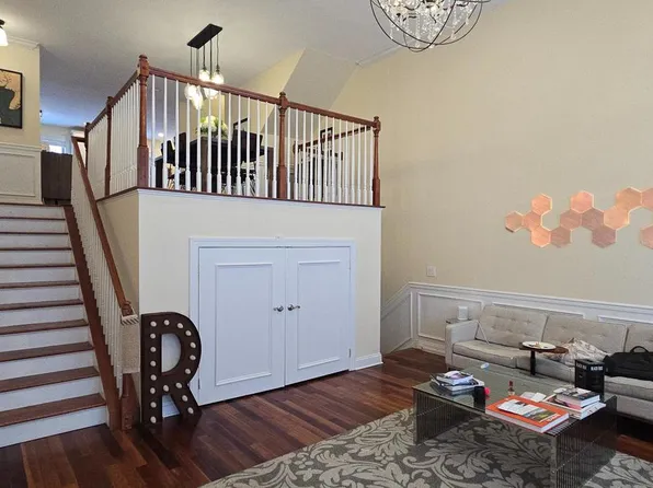 1008 N 3rd St, Philadelphia, PA 19123