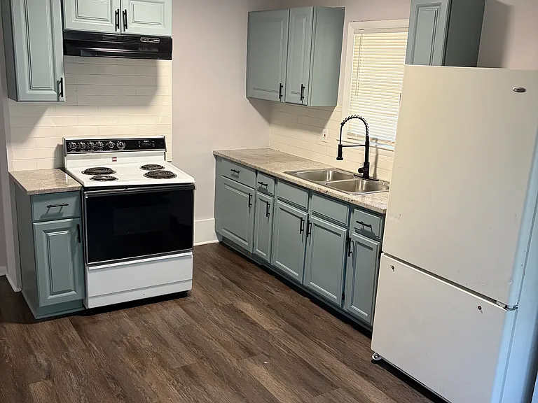 550 S Arlington Ave — Photo 13