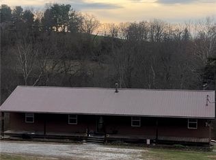 2567 State Route 555, Little Hocking, OH 45742