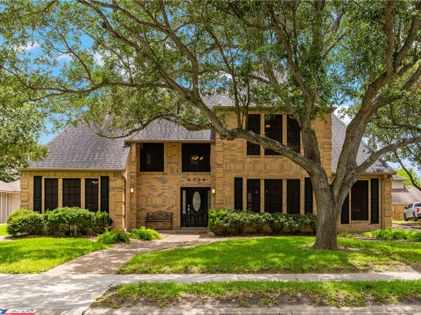 4705 Schwerin Lake Dr, Corpus Christi, TX 78413