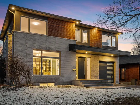 736 Sherbourne Rd, Ottawa, ON K2A 3H5