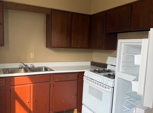 1229 Brownsville Rd #2L, Pittsburgh, PA 15210