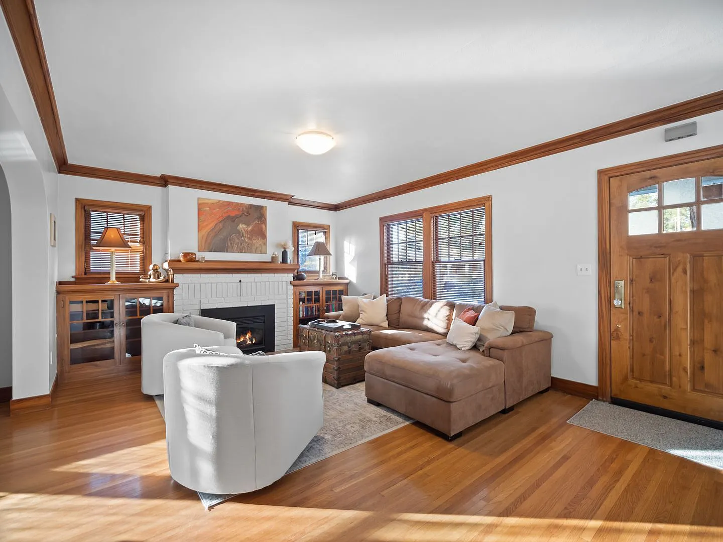 Charming South Hill home with office and fenced back yard — Photo 2
