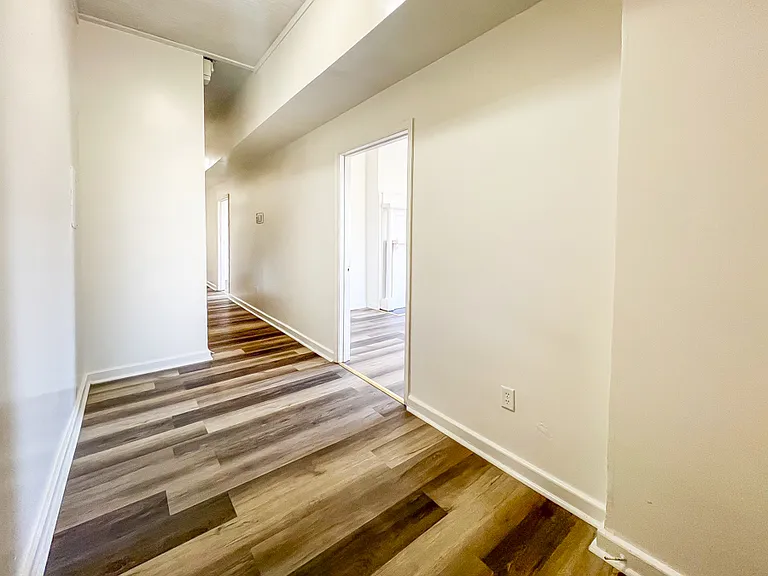608 Halifax St — Photo 8
