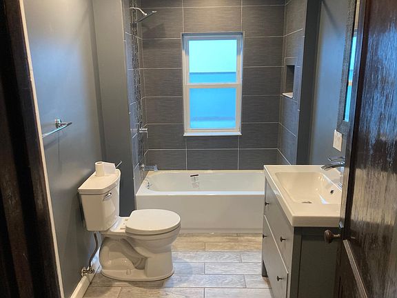 3rd image of 88 Heussy Ave #1