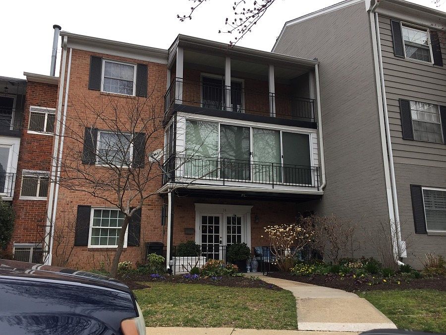 1st image of 14 Stillwater Ln