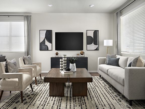 The Woodland floorplan modeled at Dakota Ridge.