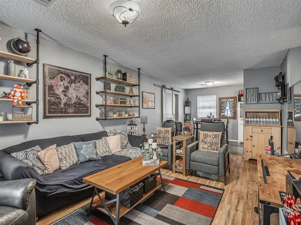 2904 Birch Ln, Edmond, OK 73034