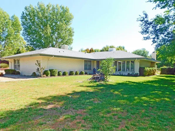 821 W 24th St, Farmington, NM 87401