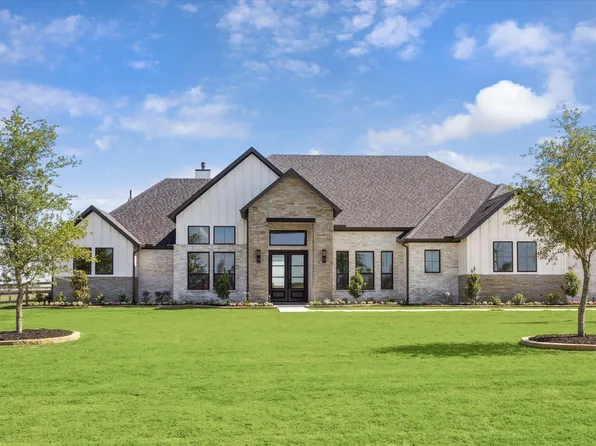 1027 Lake Breeze Dr, Waller, TX 77484