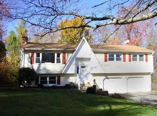 39 Greenfield Hill Rd, Monroe, CT 06468