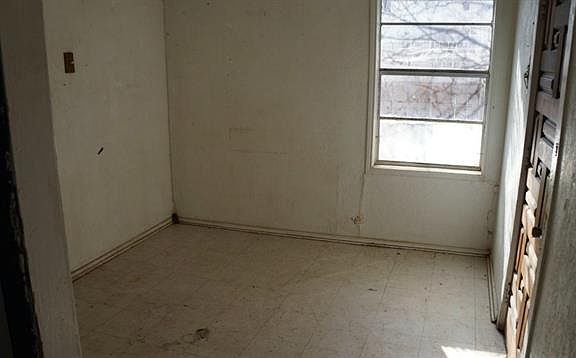 3rd image of 8140 Raymond Ave
