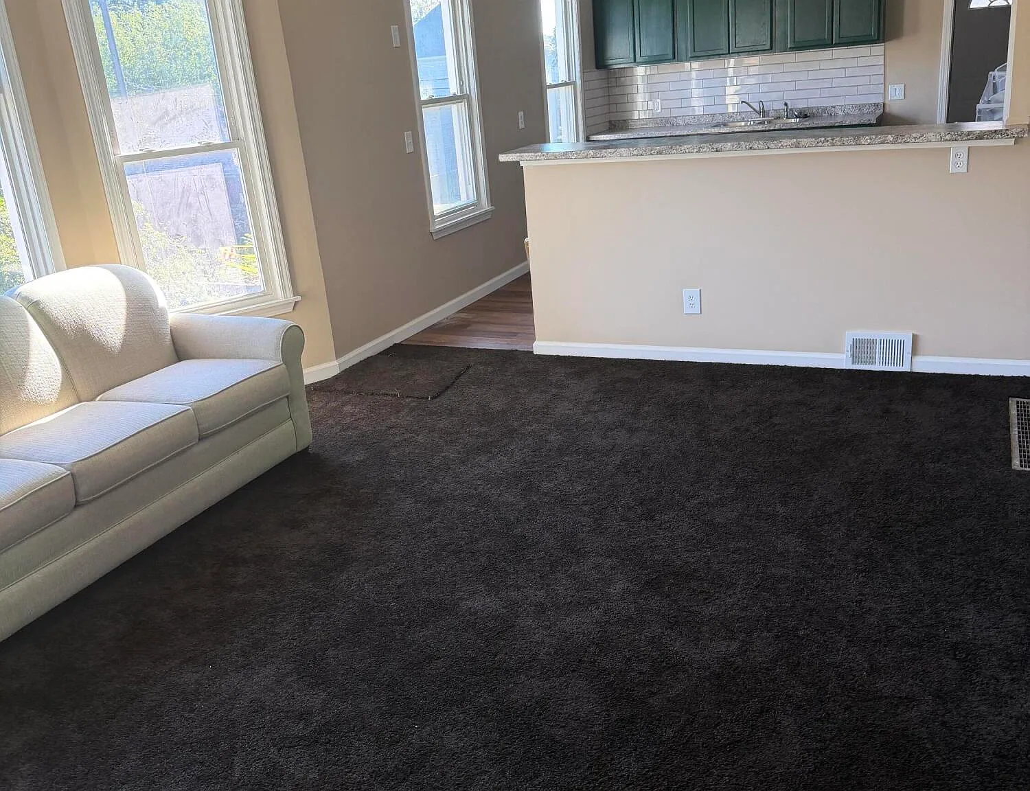 4 bed, 2.0 bath, 1500 sqft, $1,850 — Photo 4