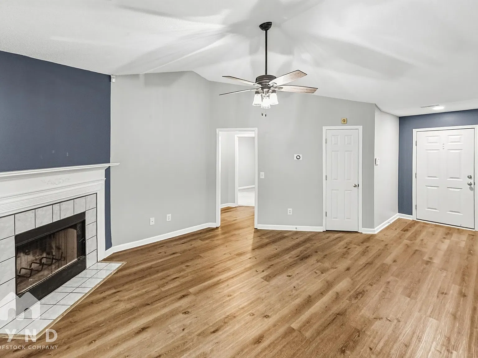 3 bed, 2.0 bath, 1315 sqft, $1,835 — Photo 2