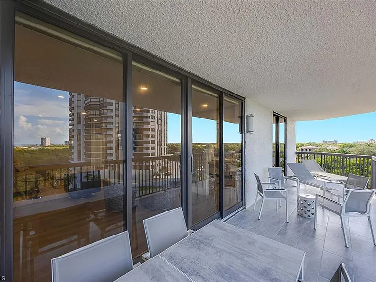 6075 Pelican Bay Blvd #605 — Photo 37