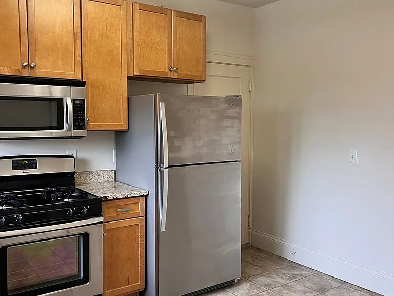 3578 Burch Ave — Photo 3
