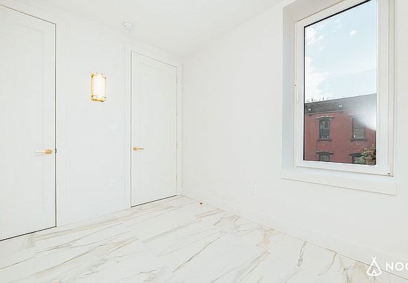 5th image of 130 Graham Ave #2D