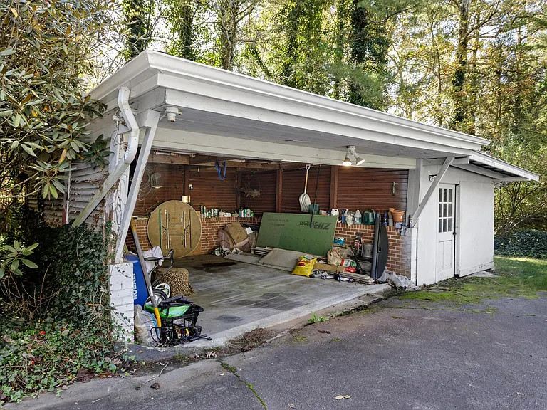 321 Vanderbilt Rd — Photo 33