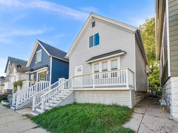 2041 S 15th PLACE, Milwaukee, WI 53204