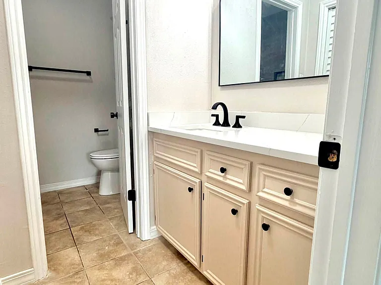 115 Stonewood Pl — Photo 6