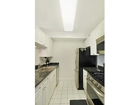 Sold by Corcoran | media 11