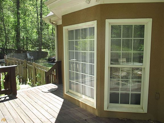 3rd image of 5314 Ashley Dr SE
