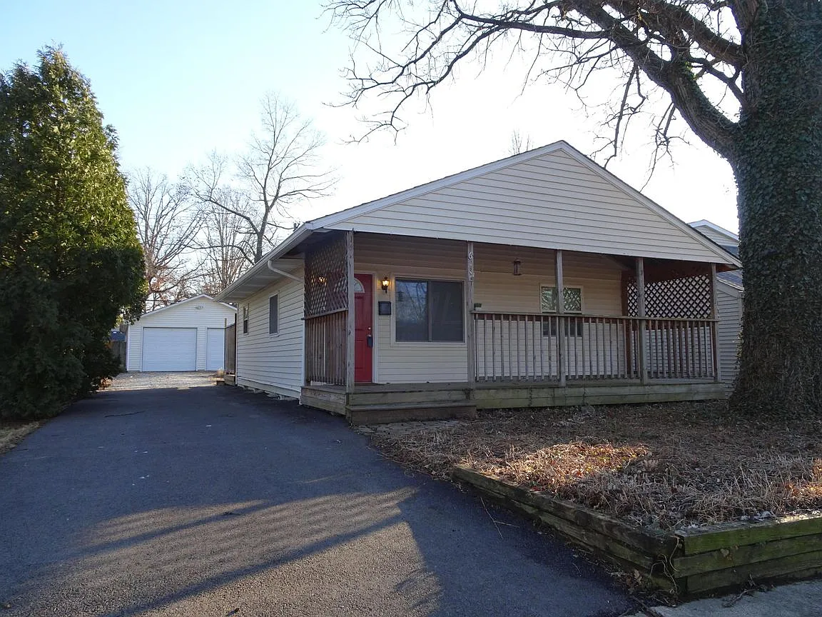 607 E Lincoln Ave photo 1