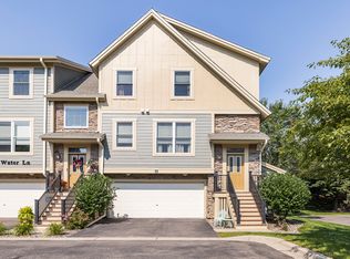 10745 Falling Water Ln UNIT A, Woodbury, MN 55129