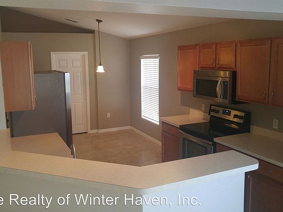 4th image of 1026 Mandarin Way