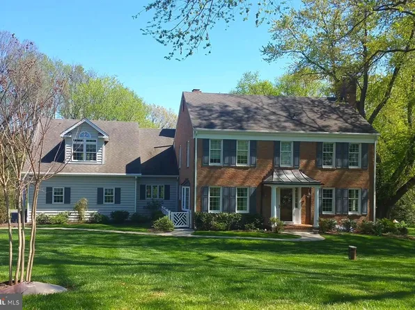 4115 Ravenhurst Cir, Glen Arm, MD 21057