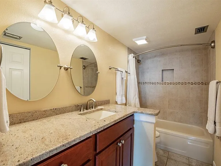 6295 Bahia Del Mar Cir #401 — Photo 11