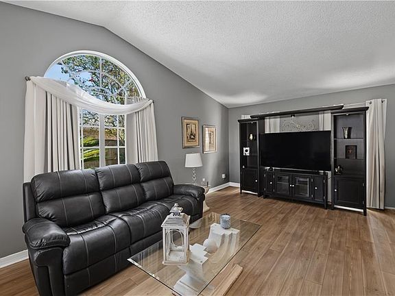 2nd image of 3109 Meadow Lake Rd